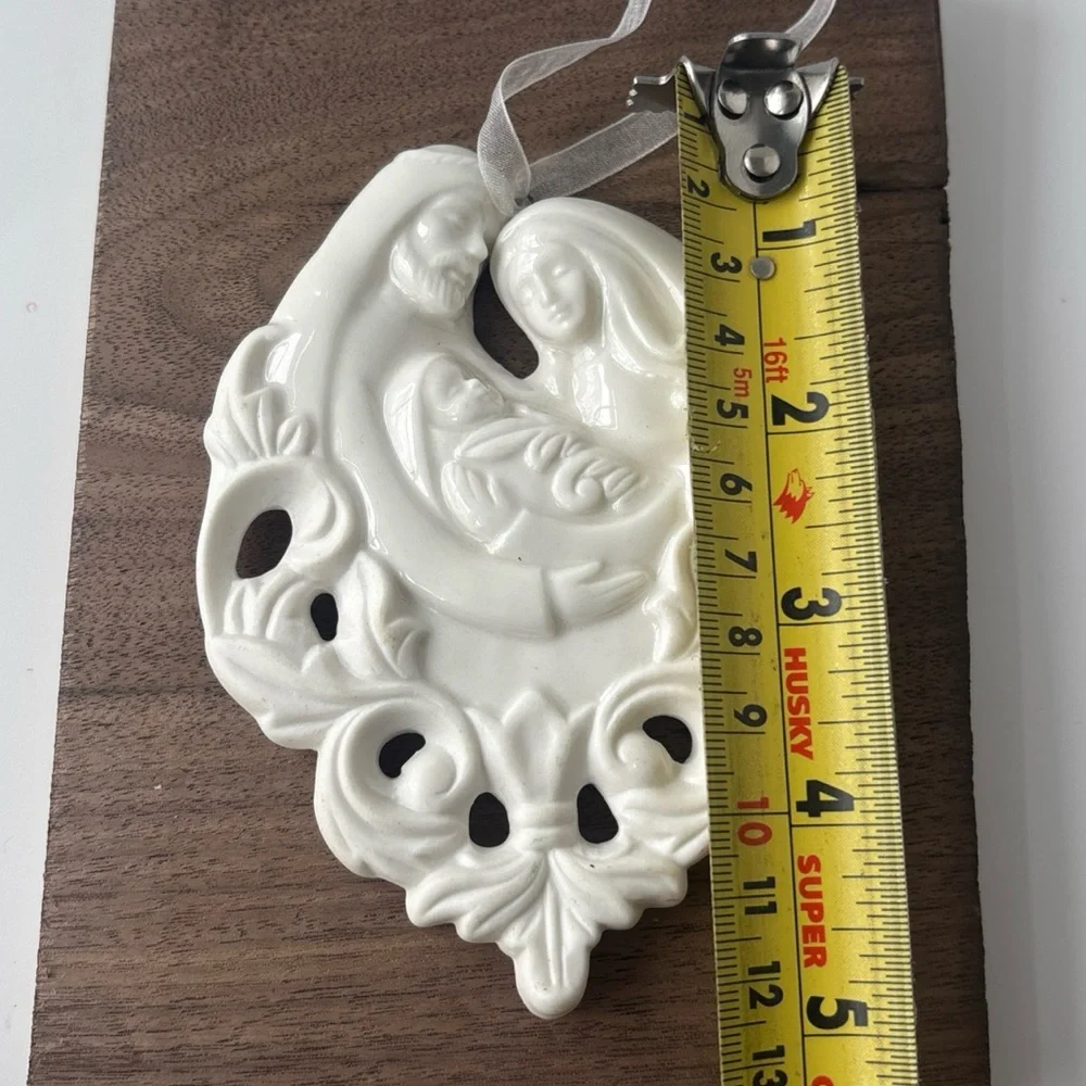 Midwest Seasons Ceramic White Nativity Jesus Mary Joseph ornament‎ Christmas